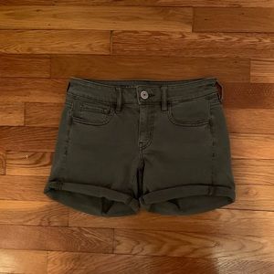 Women’s hunter green midi shorts